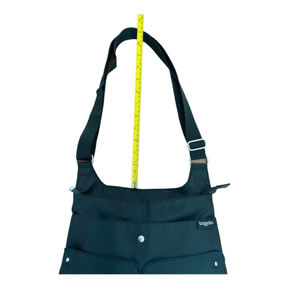 Baggallini Cross Over Crossbody black bag RFID Protection - Picture 15 of 16